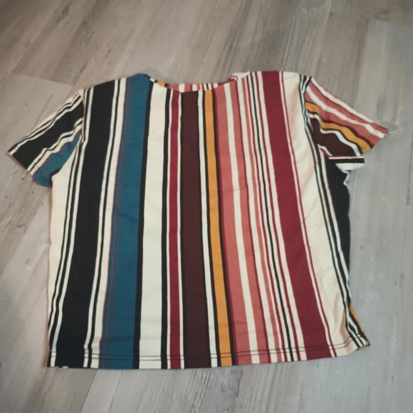 Top - Picture 3 of 4